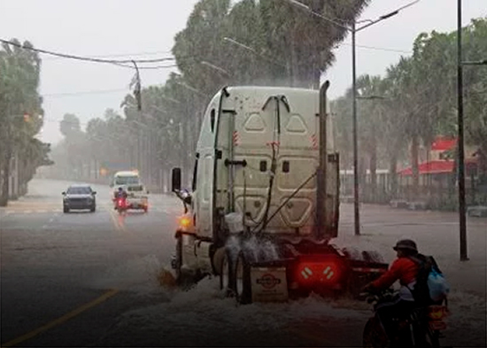 Fin de semana bajo lluvia: vaguada y onda tropical activan alertas en nueve provincias